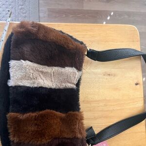 Fun multi fur bag 💼